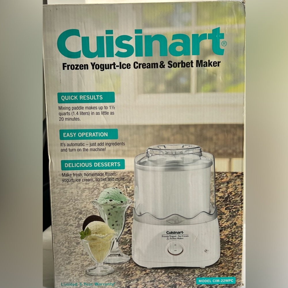 Cuisinart Frozen Yogurt/Ice Cream/Sorbet Maker